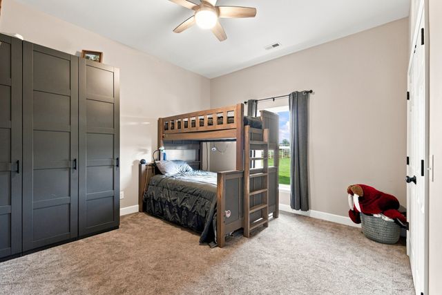 2877 Beasley Rd, Chapel Hill, TN 37034