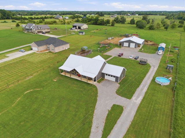 2877 Beasley Rd, Chapel Hill, TN 37034