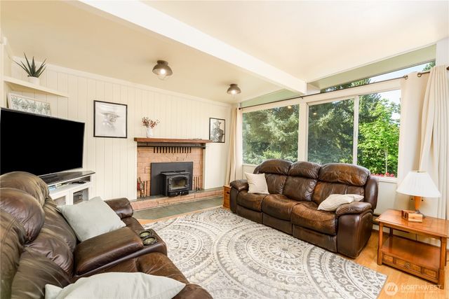 207 E Elderberry Lane, Port Angeles, WA 98362