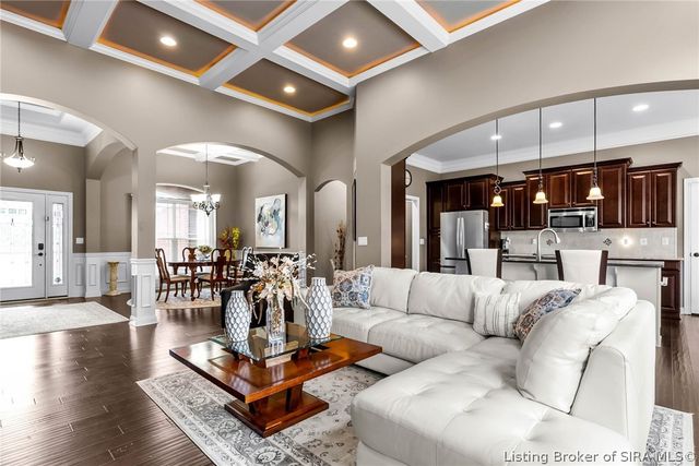 1035 Caiman Court, Sellersburg, IN 47172
