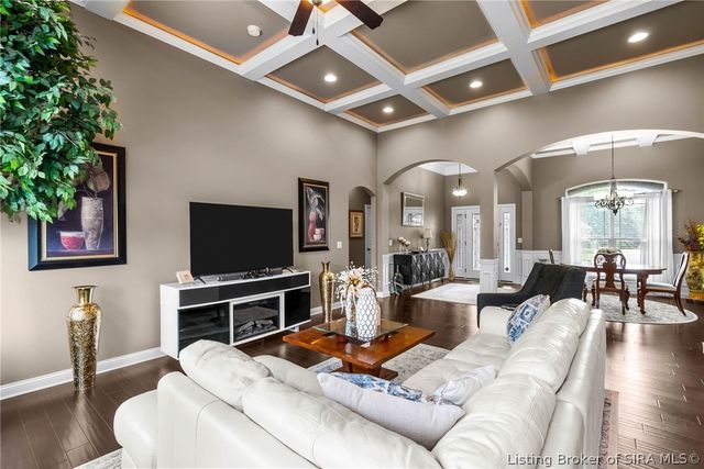 1035 Caiman Court, Sellersburg, IN 47172