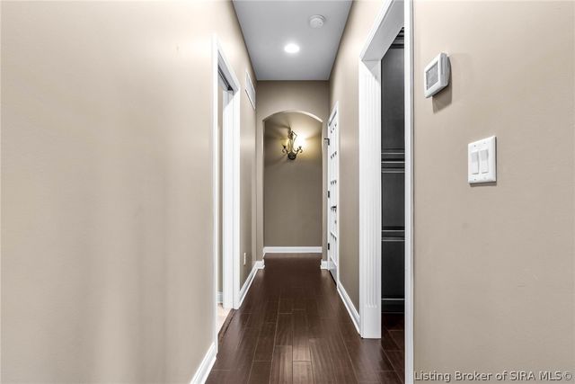 1035 Caiman Court, Sellersburg, IN 47172