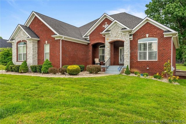 1035 Caiman Court, Sellersburg, IN 47172