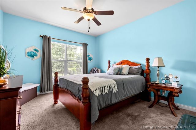 1035 Caiman Court, Sellersburg, IN 47172