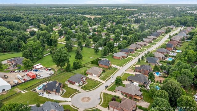 1035 Caiman Court, Sellersburg, IN 47172
