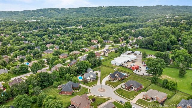 1035 Caiman Court, Sellersburg, IN 47172