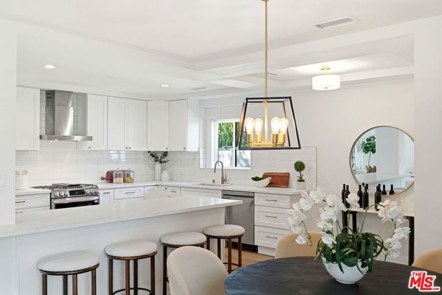 12455 Milbank Street, Studio City, CA 91604