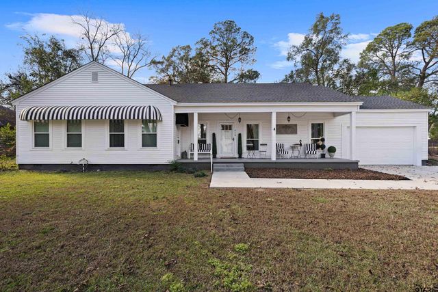 918 N Montgomery St, Gilmer, TX 75644