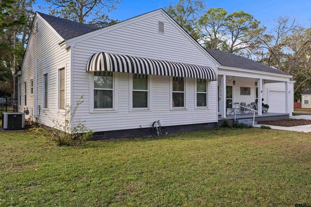 918 N Montgomery St, Gilmer, TX 75644