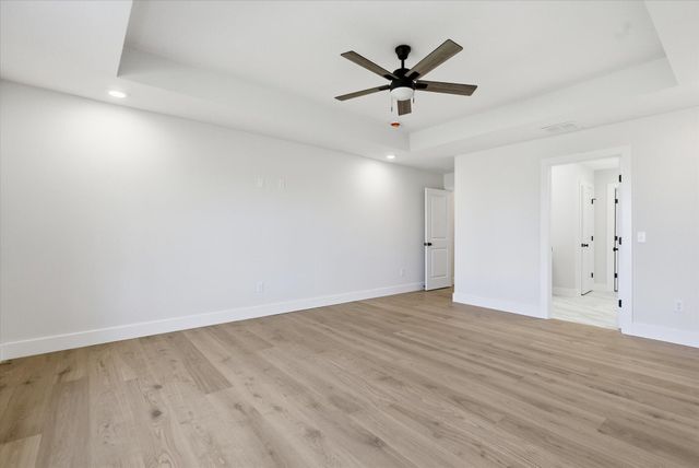 5569 E Wild Horse Drive, Springfield, MO 65802