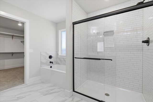 5569 E Wild Horse Drive, Springfield, MO 65802