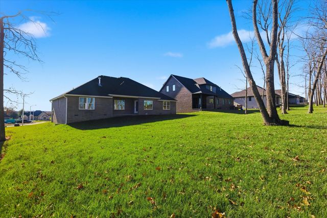 5569 E Wild Horse Drive, Springfield, MO 65802