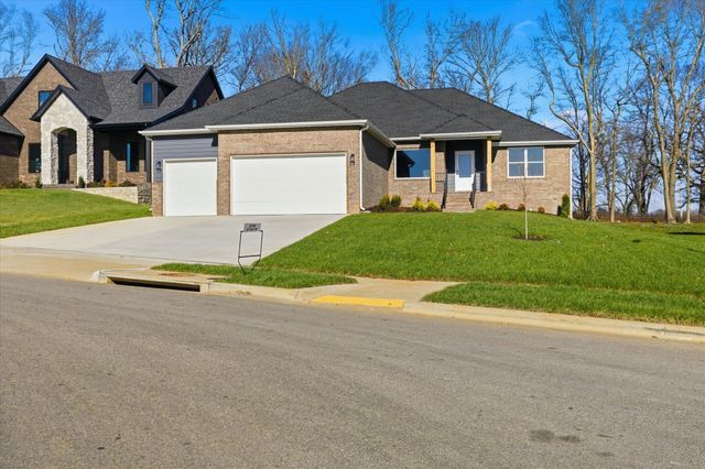 5569 E Wild Horse Drive, Springfield, MO 65802