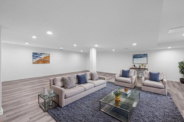 2626 W Ranch ROAD, Mequon, WI 53092