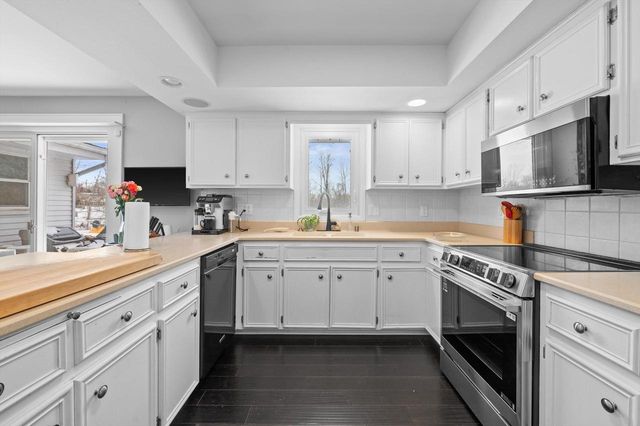 2626 W Ranch ROAD, Mequon, WI 53092