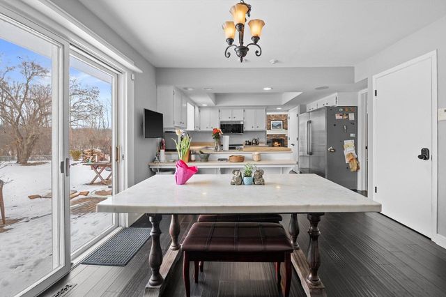 2626 W Ranch ROAD, Mequon, WI 53092