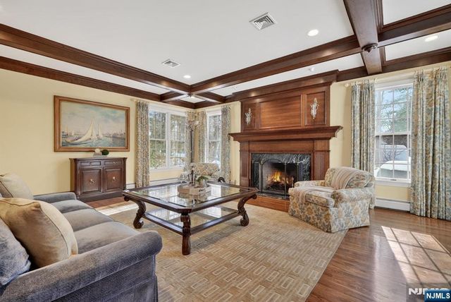 505 Ivy Lane, Wyckoff, NJ 07481