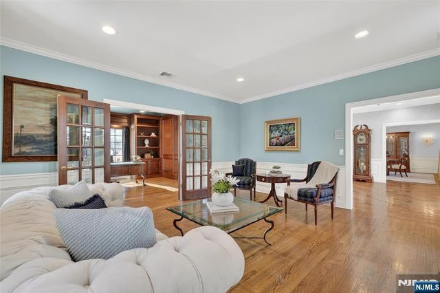 505 Ivy Lane, Wyckoff, NJ 07481