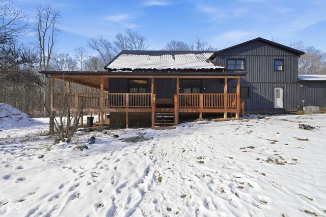 3524 Dollsberry Lane W, Nashville, IN 47448