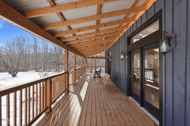 3524 Dollsberry Lane W, Nashville, IN 47448