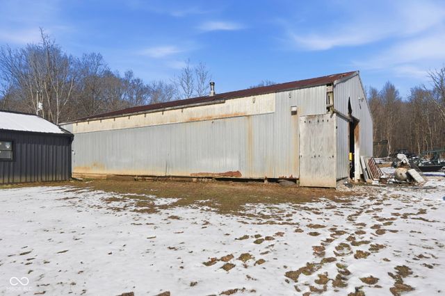 3524 Dollsberry Lane W, Nashville, IN 47448