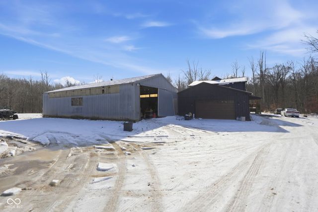 3524 Dollsberry Lane W, Nashville, IN 47448