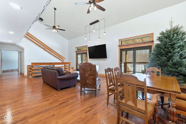 3524 Dollsberry Lane W, Nashville, IN 47448