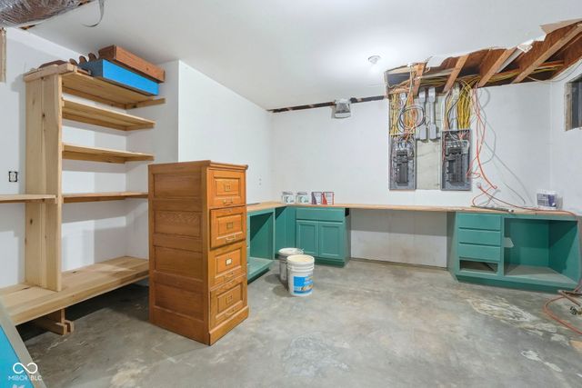 3524 Dollsberry Lane W, Nashville, IN 47448