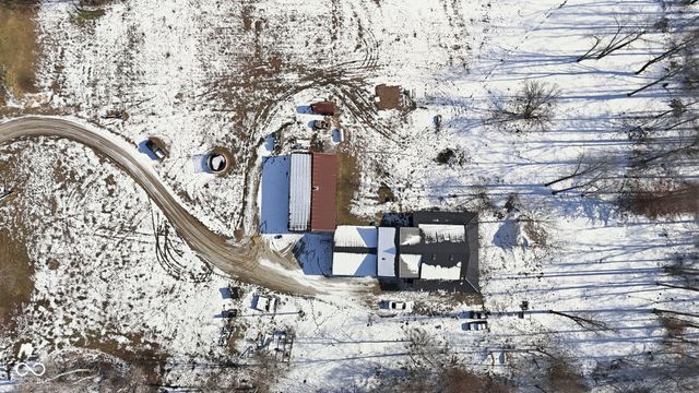 3524 Dollsberry Lane W, Nashville, IN 47448