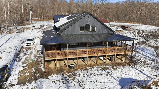 3524 Dollsberry Lane W, Nashville, IN 47448