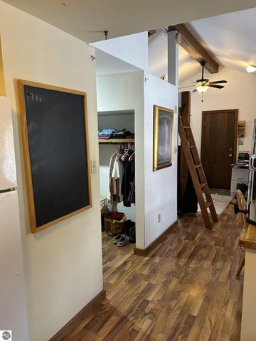 1235 Oakland Street, Traverse City, MI 49686