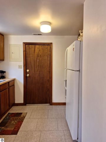 1235 Oakland Street, Traverse City, MI 49686