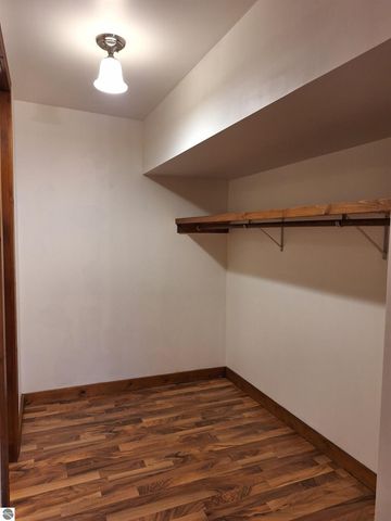 1235 Oakland Street, Traverse City, MI 49686