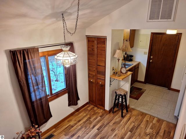 1235 Oakland Street, Traverse City, MI 49686