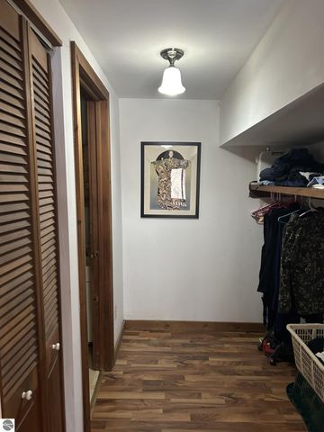 1235 Oakland Street, Traverse City, MI 49686