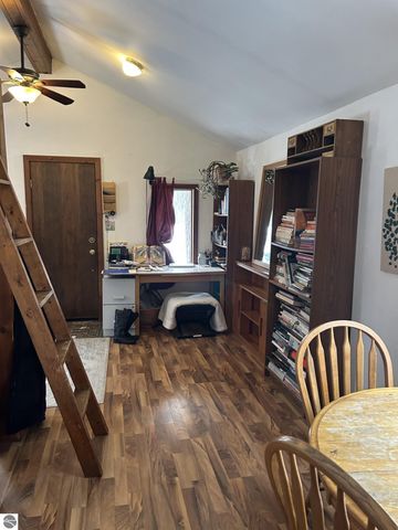 1235 Oakland Street, Traverse City, MI 49686