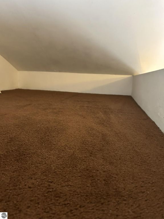 Image 5 of property listing at 1235 Oakland Street, Traverse City, MI 49686