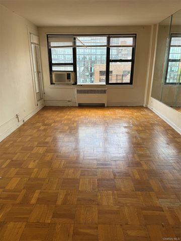 98-22 63rd Drive 7B, Rego Park, NY 11374