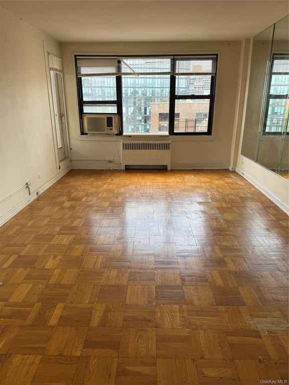 98-22 63rd Drive 7B, Rego Park, NY 11374 — photo 2