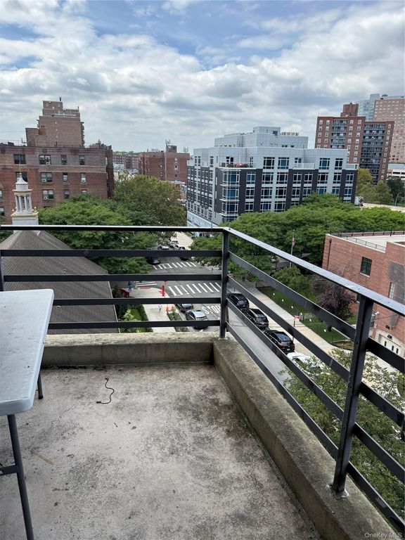 98-22 63rd Drive 7B, Rego Park, NY 11374 — photo 3