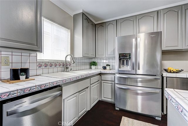 312 N Prospect Avenue, Redondo Beach, CA 90277