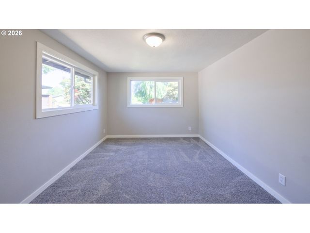 1035 Nw 20TH St, Mc Minnville, OR 97128
