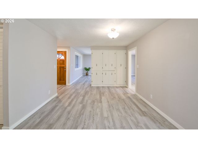 1035 Nw 20TH St, Mc Minnville, OR 97128