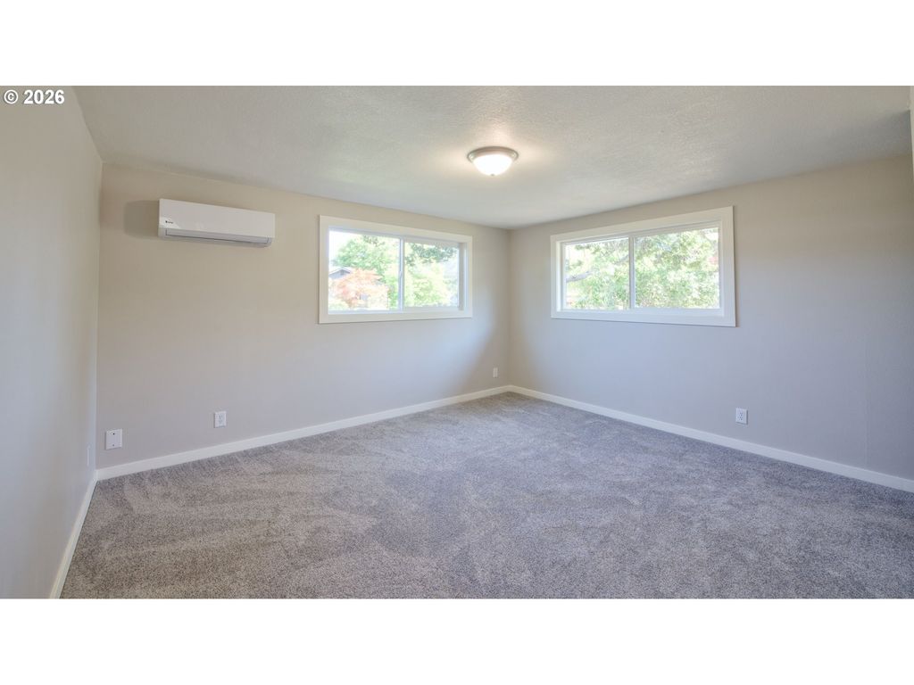 Image 20 of property listing at 1035 Nw 20TH St, Mc Minnville, OR 97128