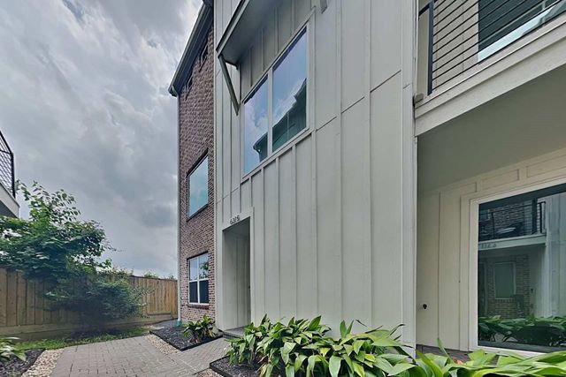 6315 Paddington Bend Drive, Houston, TX 77008