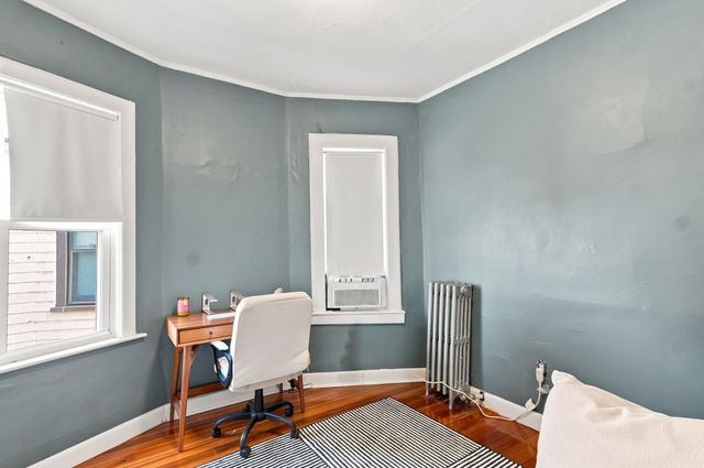 33 King Street 3, Boston, MA 02122