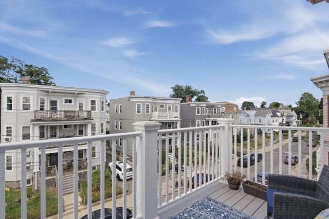 33 King Street 3, Boston, MA 02122