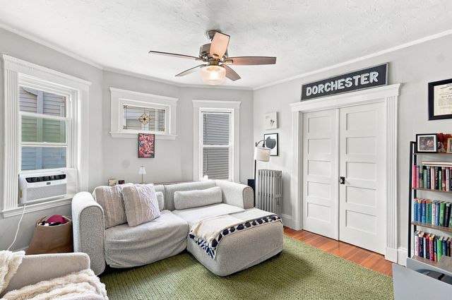33 King Street 3, Boston, MA 02122