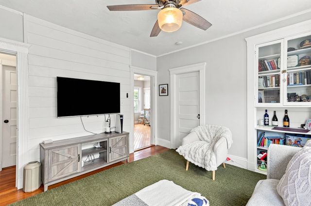 33 King Street 3, Boston, MA 02122