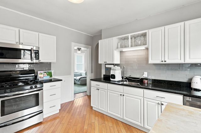 33 King Street 3, Boston, MA 02122